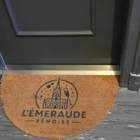 L Emeraude Remoise - Idealement Situe & Confort & Climatise Reims